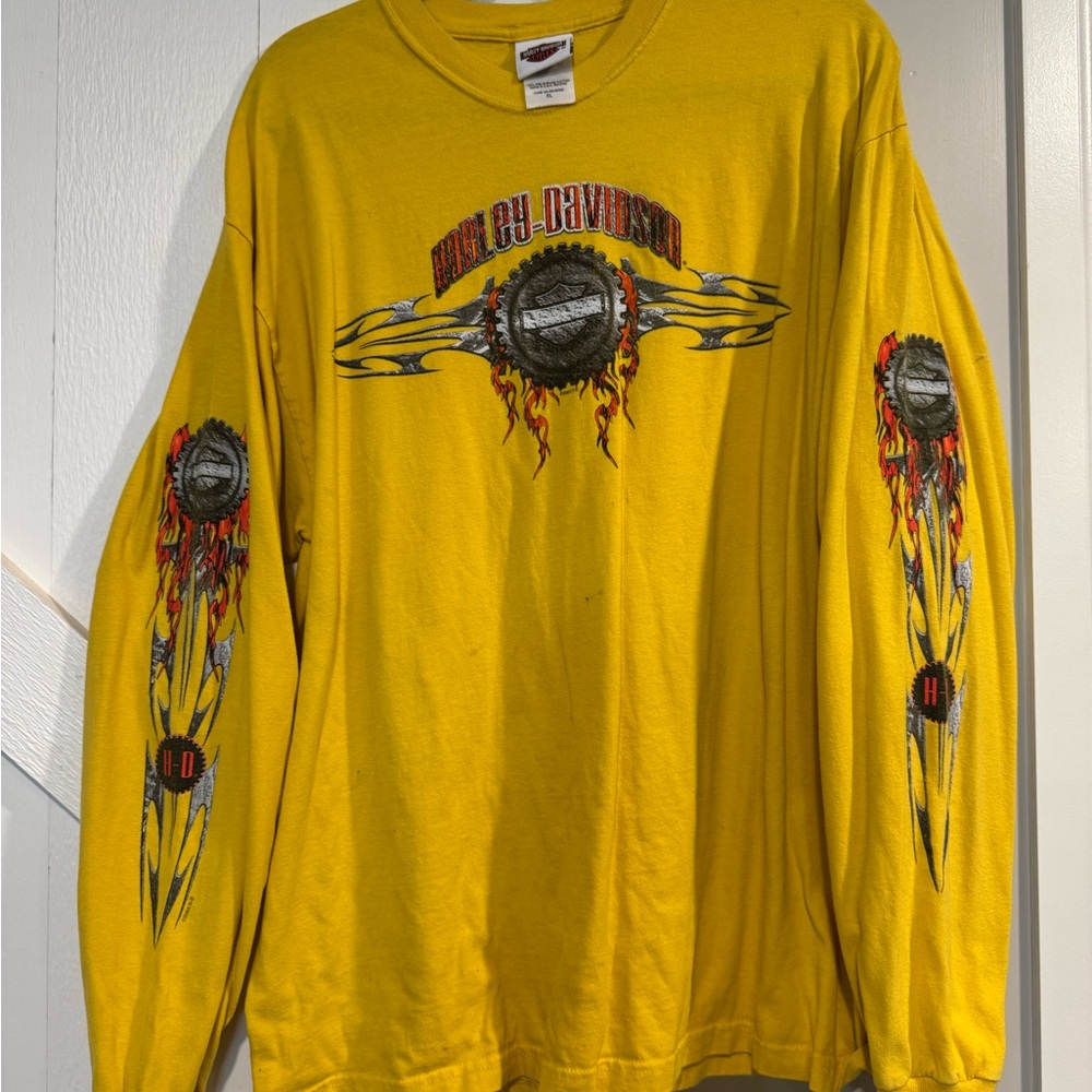 Vintage Harley-Davidson Bold Yellow Graphic Long Sleeve Shirt